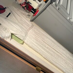 Long Lace Maxi dress